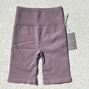 Everlane High Waisted The Seamless Bike Short in Purple Lilac